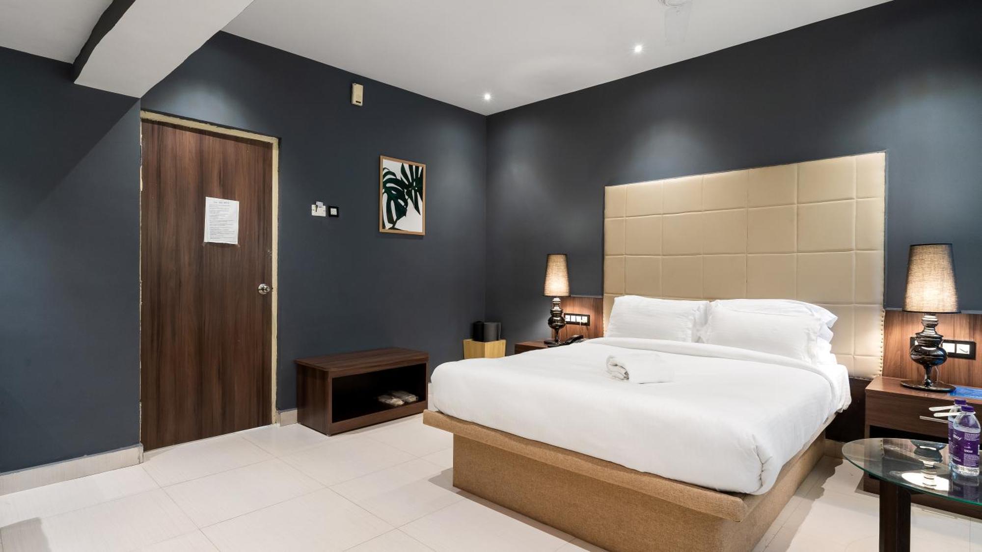 Niranjana Hotel Bodhgaya Екстериор снимка
