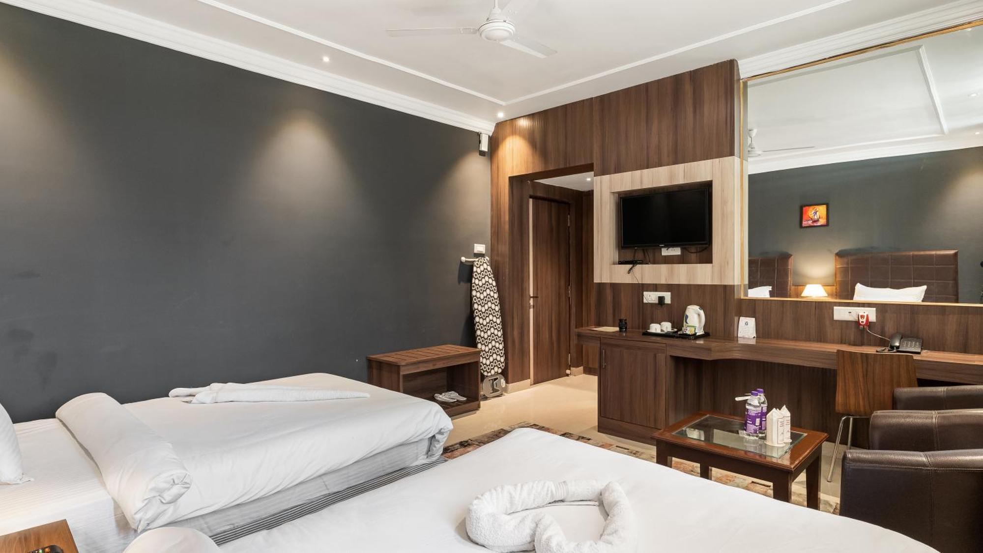 Niranjana Hotel Bodhgaya Екстериор снимка